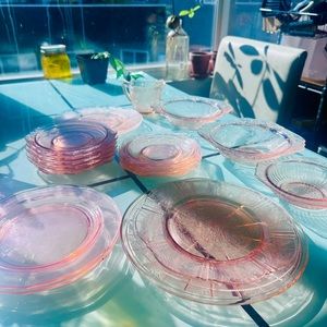 20 pieces pink depression glass